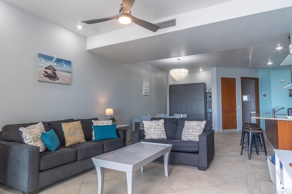 Las Palomas Phase II Coronado 605 Exceptional Oceanfront Unit.