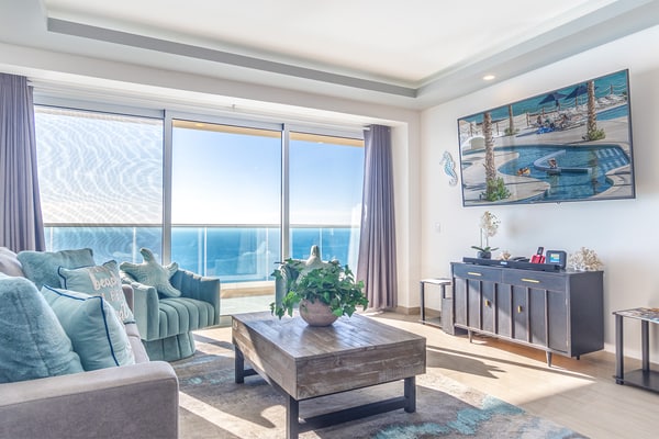 Beautiful two bedroom condo - Viento 2104