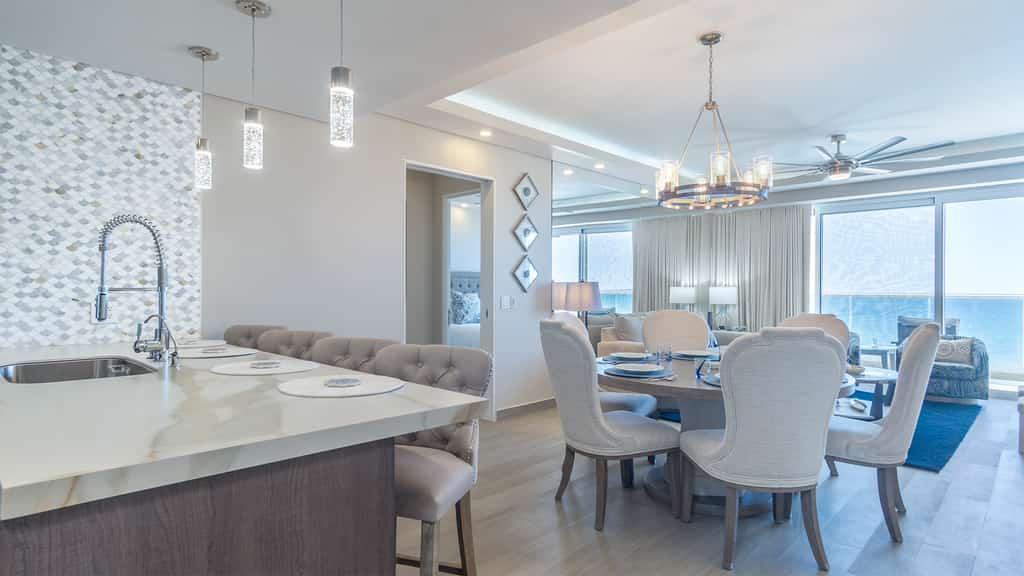 Waterfront Getaway 2 Bedroom Condo W704