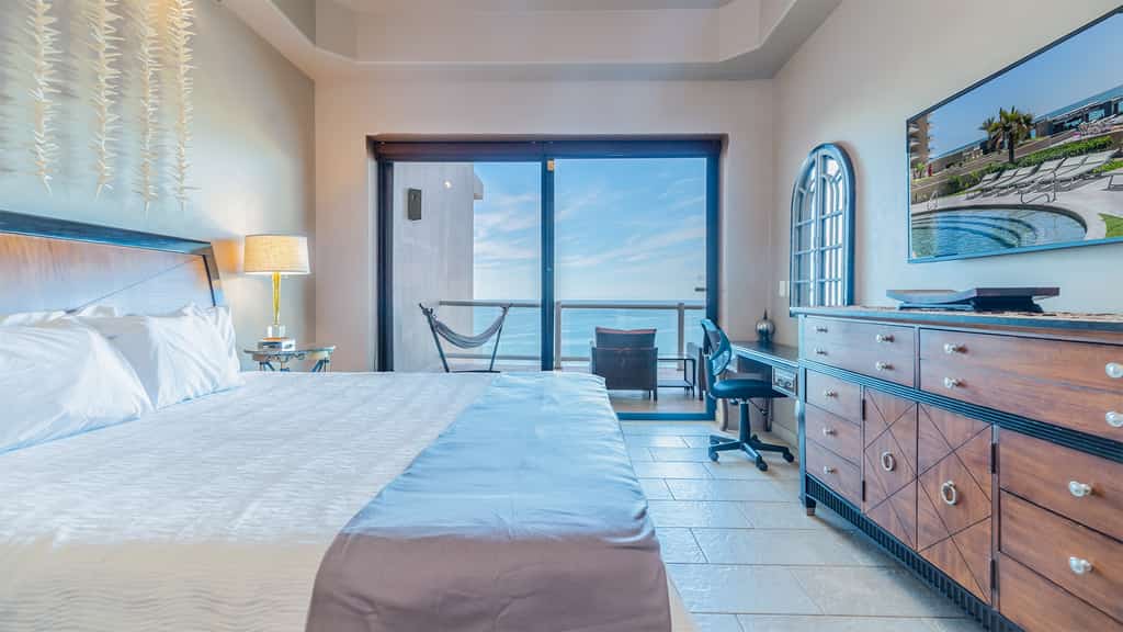 Phase 2 Las Palomas 2 BR 2 BA Coronado 1406