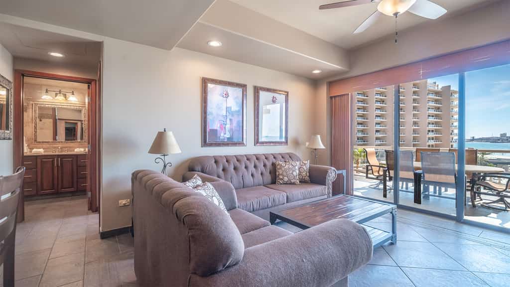 Cristal 301 3 BR 2 BA condo @ Las Palomas Phase 1