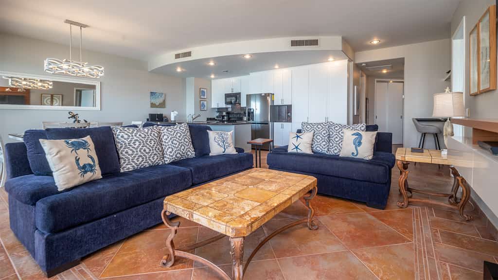 Coronado 901 2 BR 2 BA @ Las Palomas