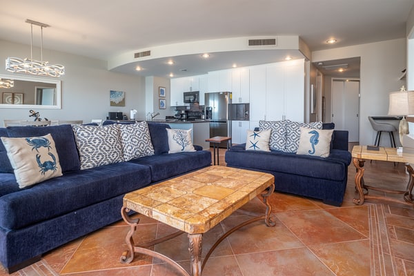 Coronado 901 2 BR 2 BA @ Las Palomas