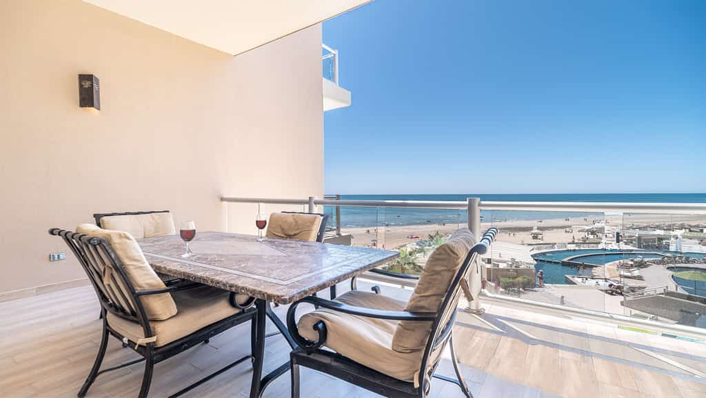 Stunning 3BR 2BA Coronado 303 @ Las Palomas Phase 2