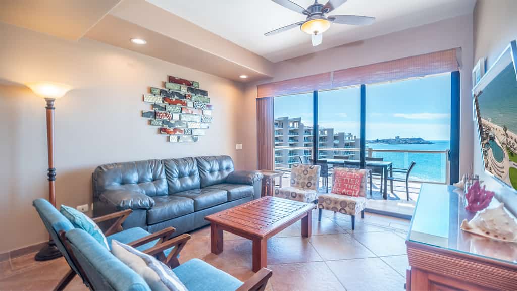 Stunning 3BR 2BA Cristal 1001 @ Las Palomas