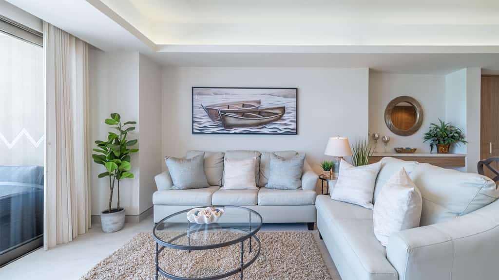 One 1601 Full– Beach Paradise with First-Class Comfort and Ocean Views