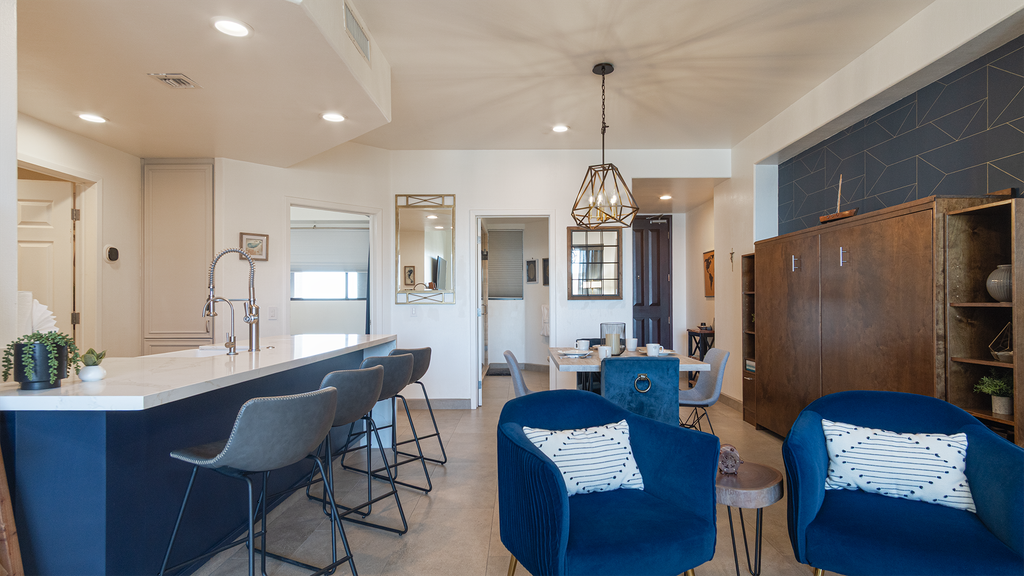 Opalo 906 | Beachfront 1 BR 1.5 BA with Stunning Views