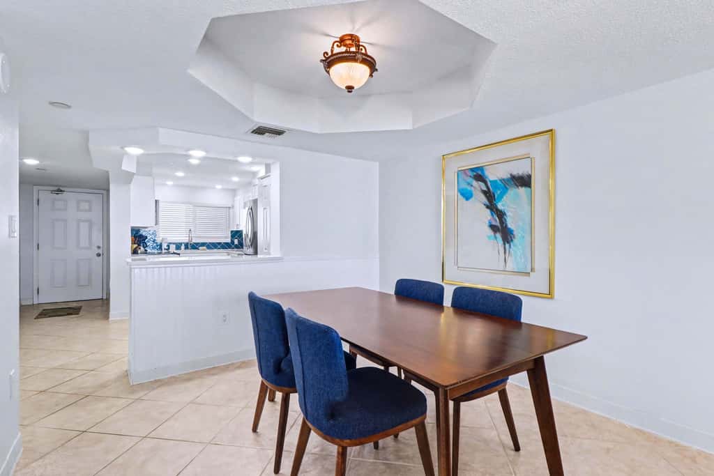 Waterfront Resort Gulf View | Pool & Beach Access