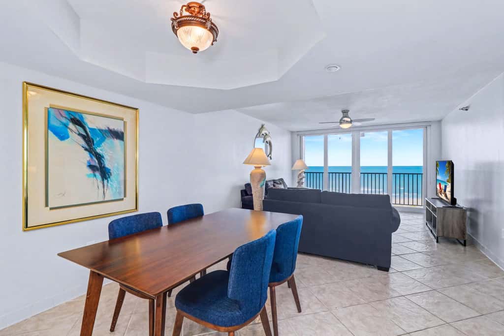 Waterfront Resort Gulf View | Pool & Beach Access