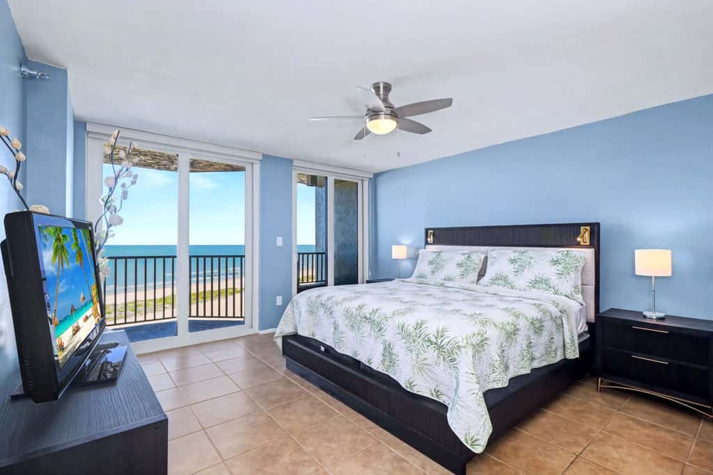 Waterfront Resort Gulf View | Pool & Beach Access