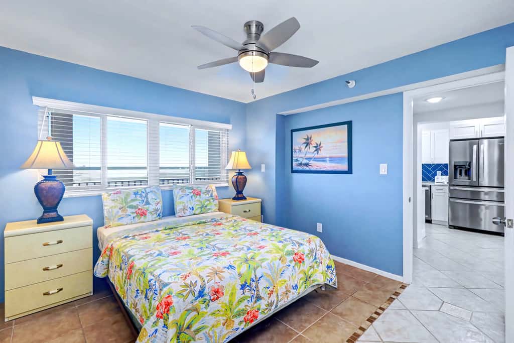 Waterfront Resort Gulf View | Pool & Beach Access