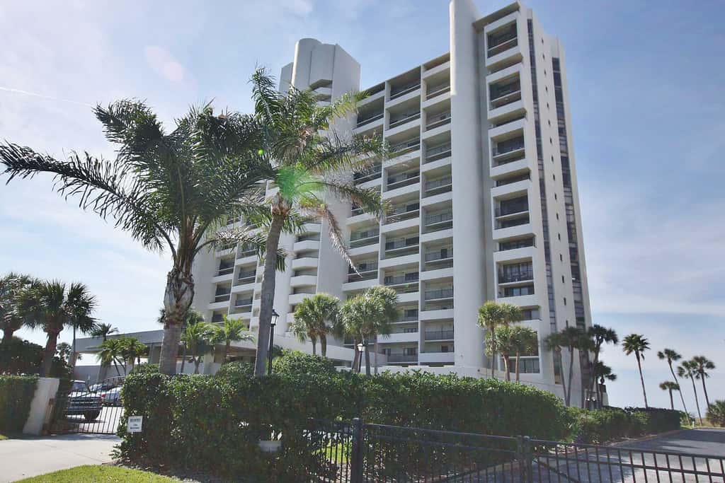 Waterfront Resort Gulf View | Pool & Beach Access