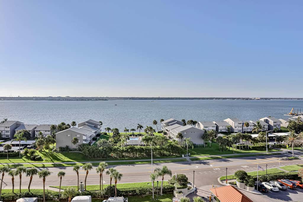 Waterfront Resort Gulf View | Pool & Beach Access