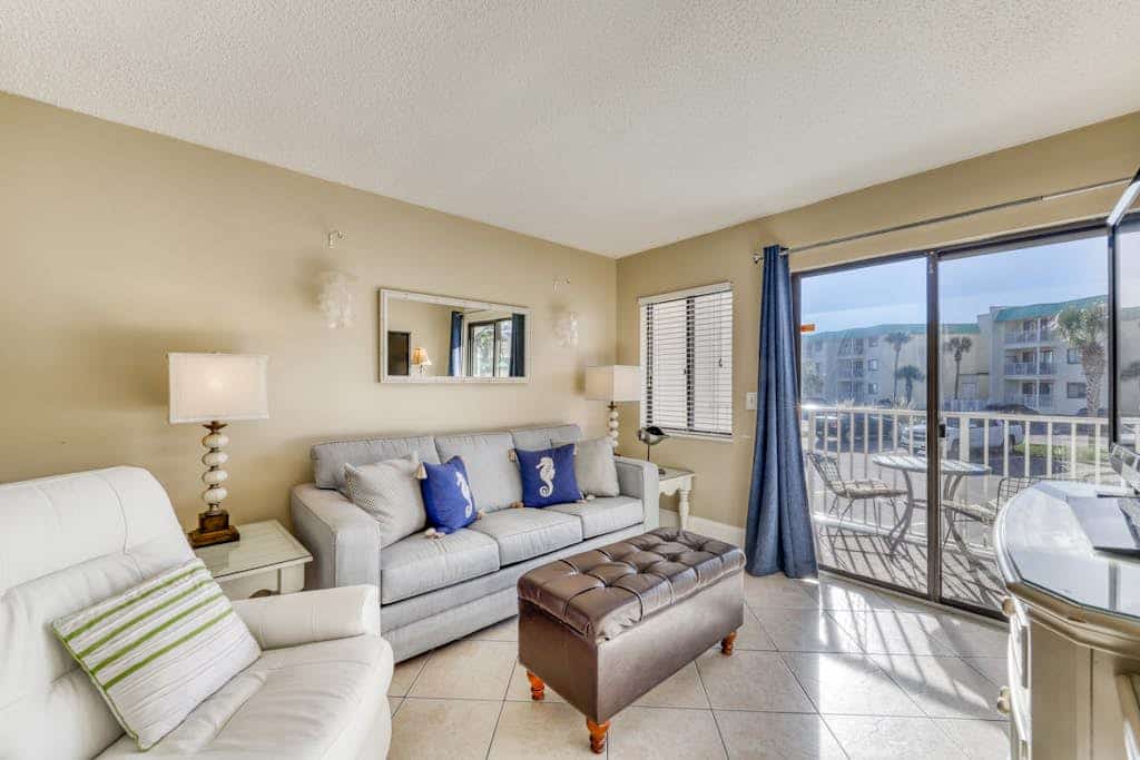 Plantation East #1112