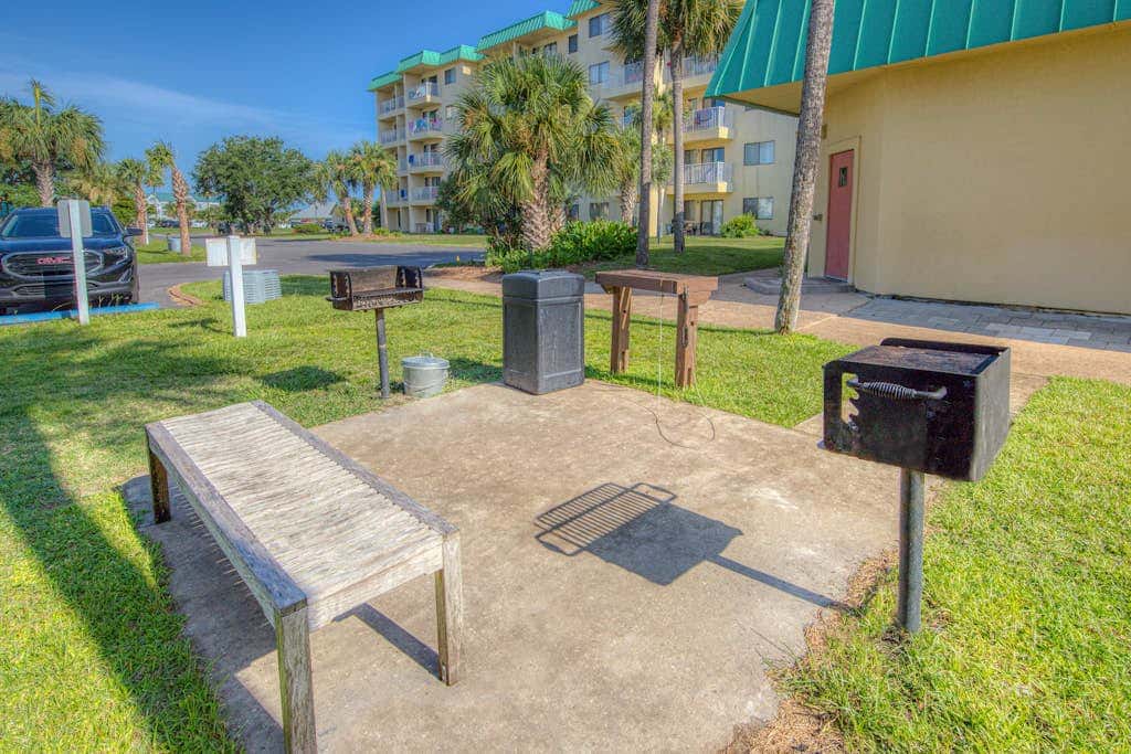 Waterfront getaway with beach view, shared pools & sports courts