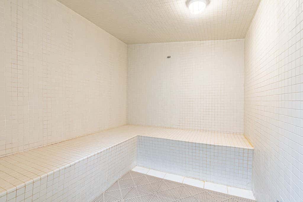 Waterfront getaway with beach view, shared pools & sports courts