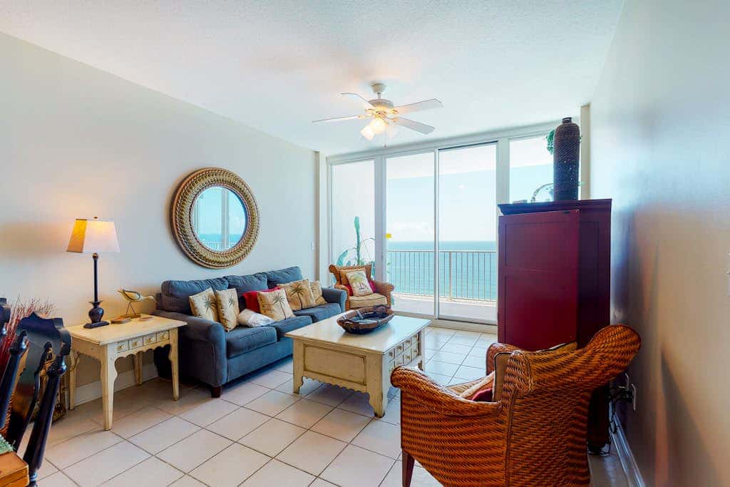 Gulf-front condo w shared pools, hot tubs, sauna & beach access