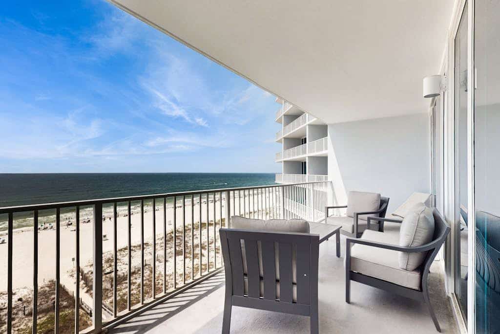 Lighthouse 614