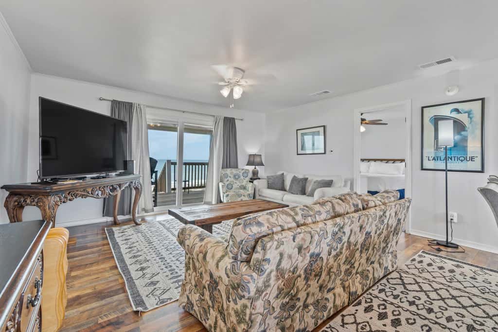 Oceanfront Oasis- Beachfront Home with Spacious Waterfront Deck and Pet Friendly