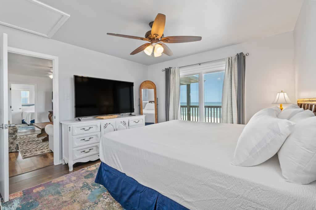 Oceanfront Oasis- Beachfront Home with Spacious Waterfront Deck and Pet Friendly