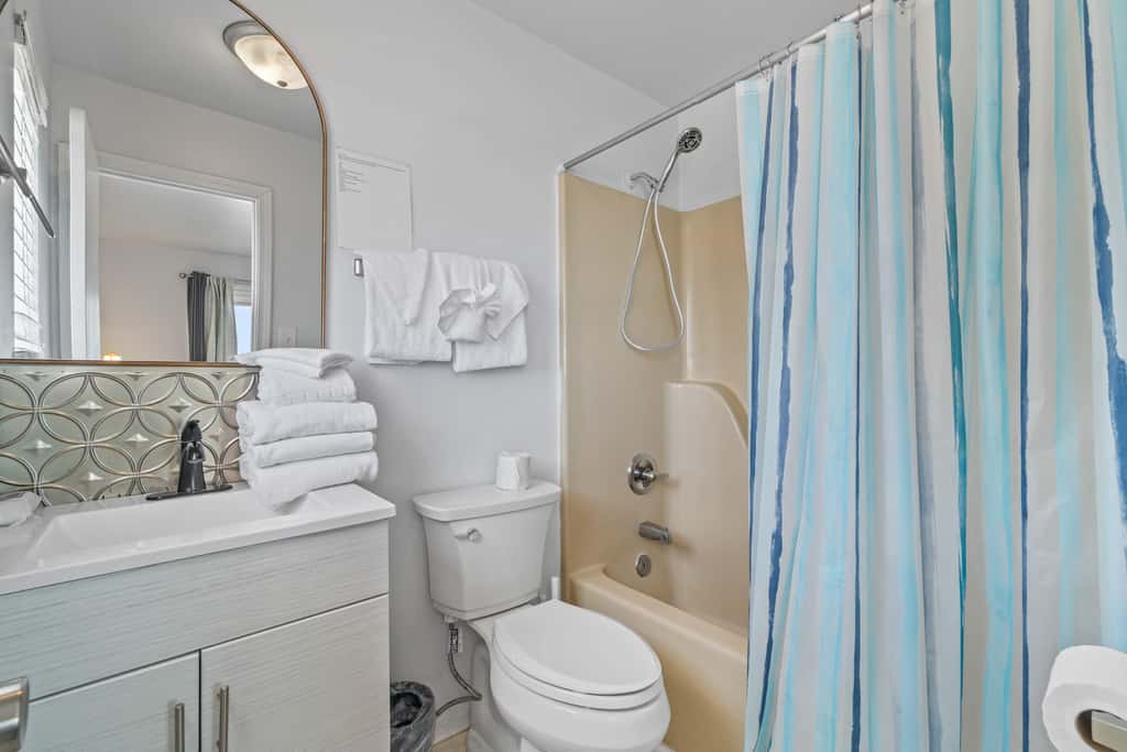 Oceanfront Oasis- Beachfront Home with Spacious Waterfront Deck and Pet Friendly
