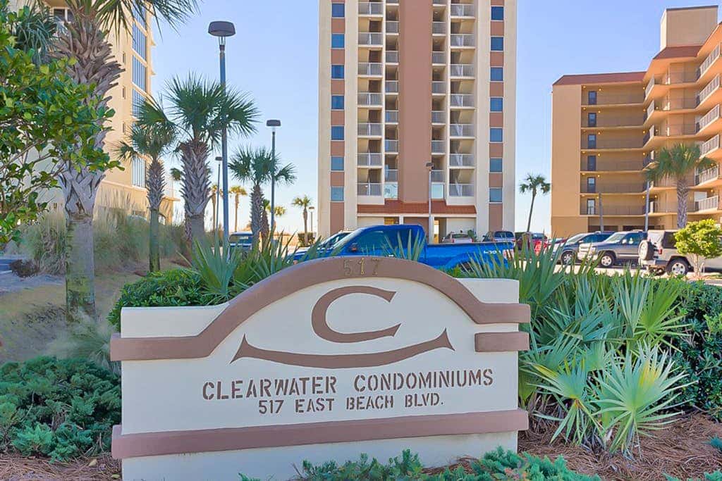 Gulf-front condo on 5th floor with amazing views, on-site pool & balcony