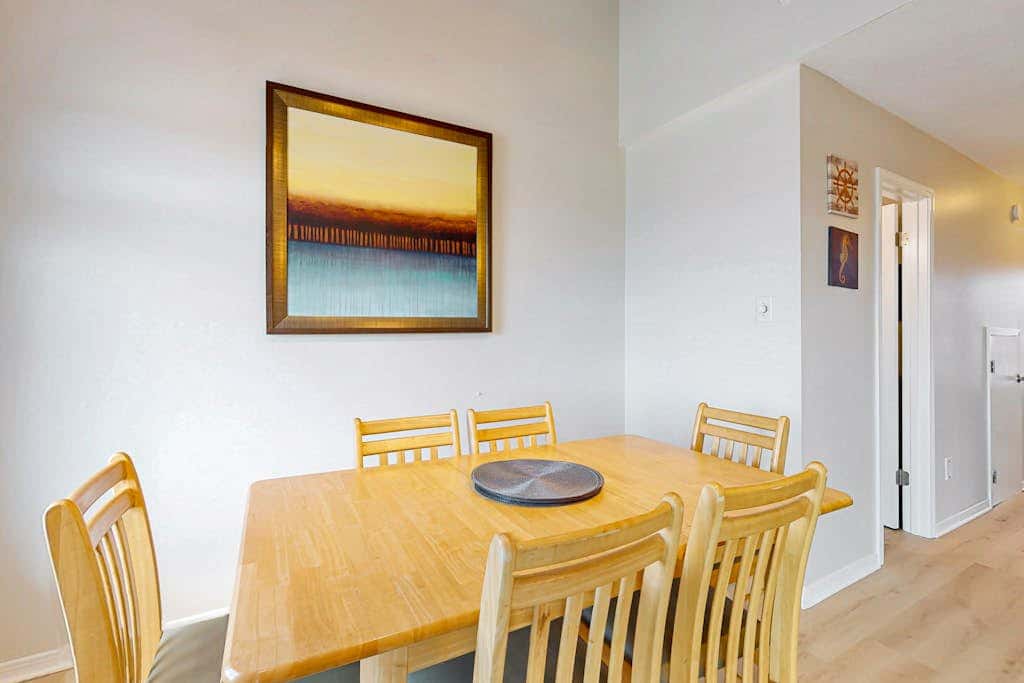 Multi-Level, Beachfront Condo w/ Gulf Views, Deck, WiFi, AC & Shared Pool
