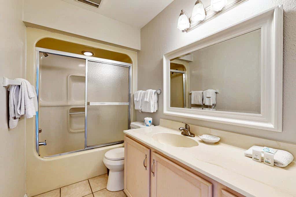 Multi-Level, Beachfront Condo w/ Gulf Views, Deck, WiFi, AC & Shared Pool