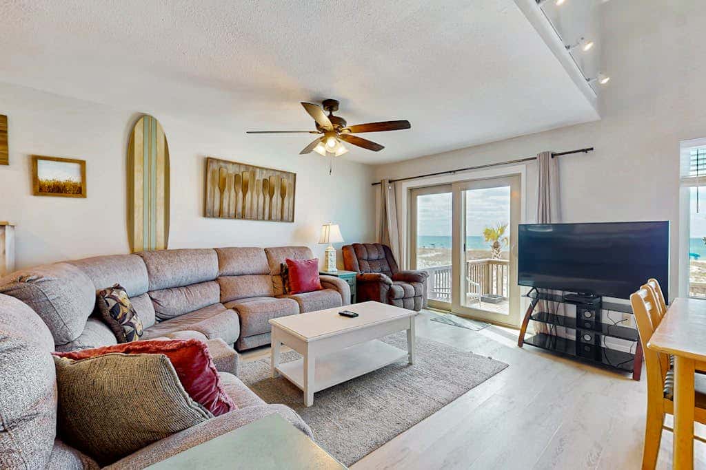 Multi-Level, Beachfront Condo w/ Gulf Views, Deck, WiFi, AC & Shared Pool