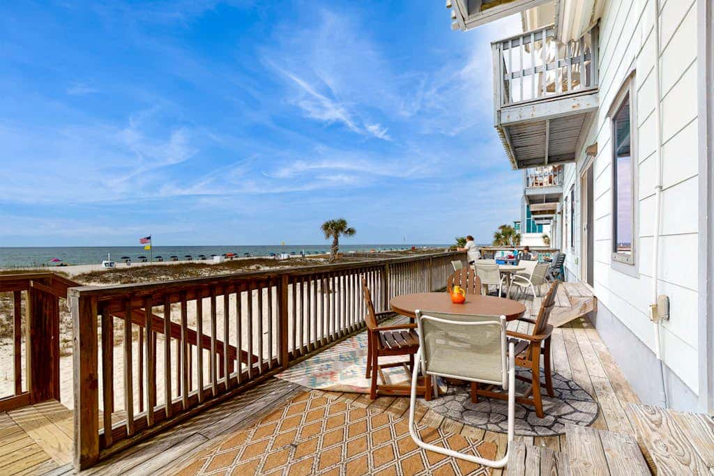 Multi-Level, Beachfront Condo w/ Gulf Views, Deck, WiFi, AC & Shared Pool