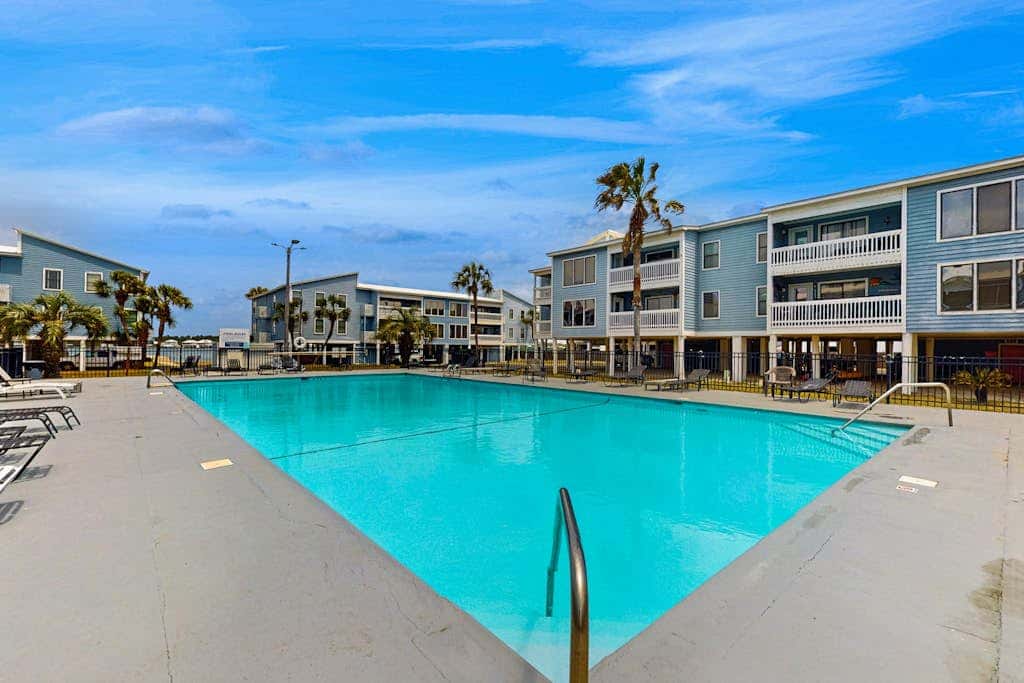 Lagoon-front Condo with Shared Pool, Pier, and Beach Access