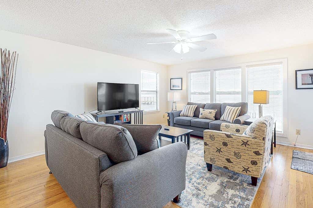Lagoon-front Condo with Shared Pool, Pier, and Beach Access