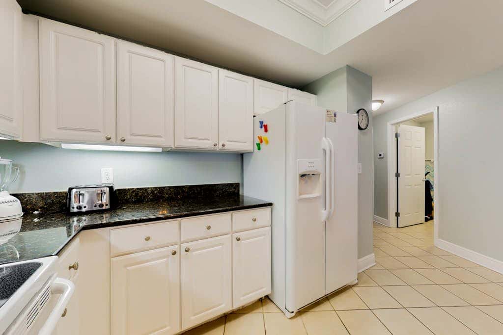 Gorgeous Gulf view condo with indoor,outdoor pools, hot tubs, gym, & balconies