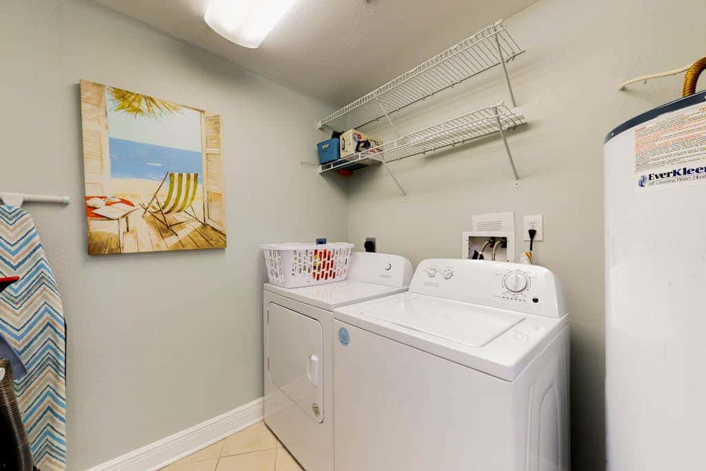 Gorgeous Gulf view condo with indoor,outdoor pools, hot tubs, gym, & balconies