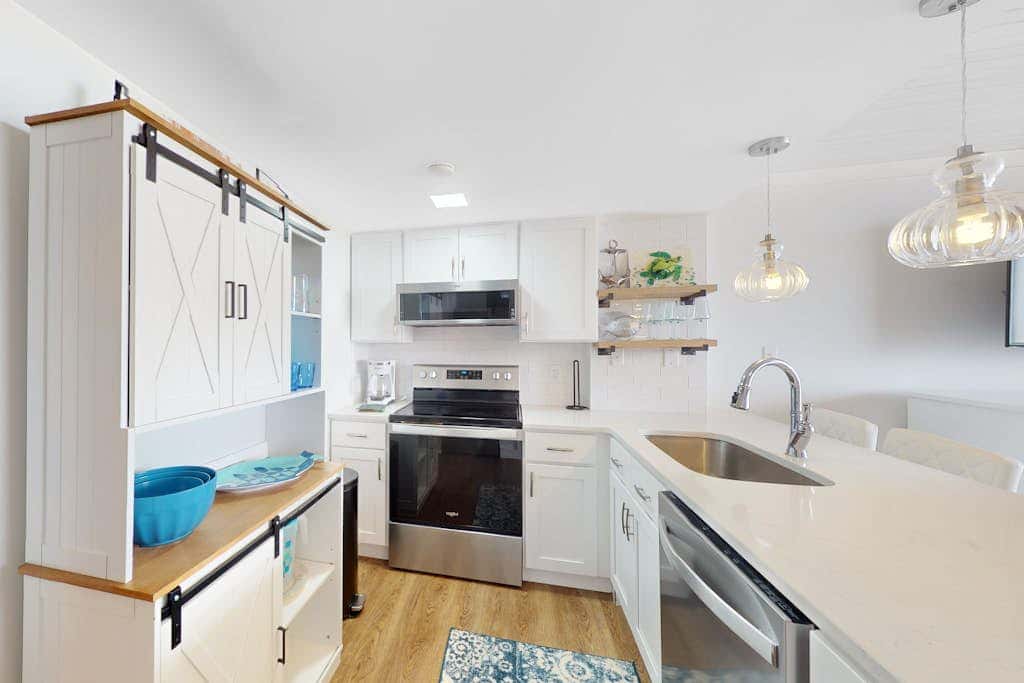Completely renovated gulf view condo with pool, hot tub, tennis, and pickleball