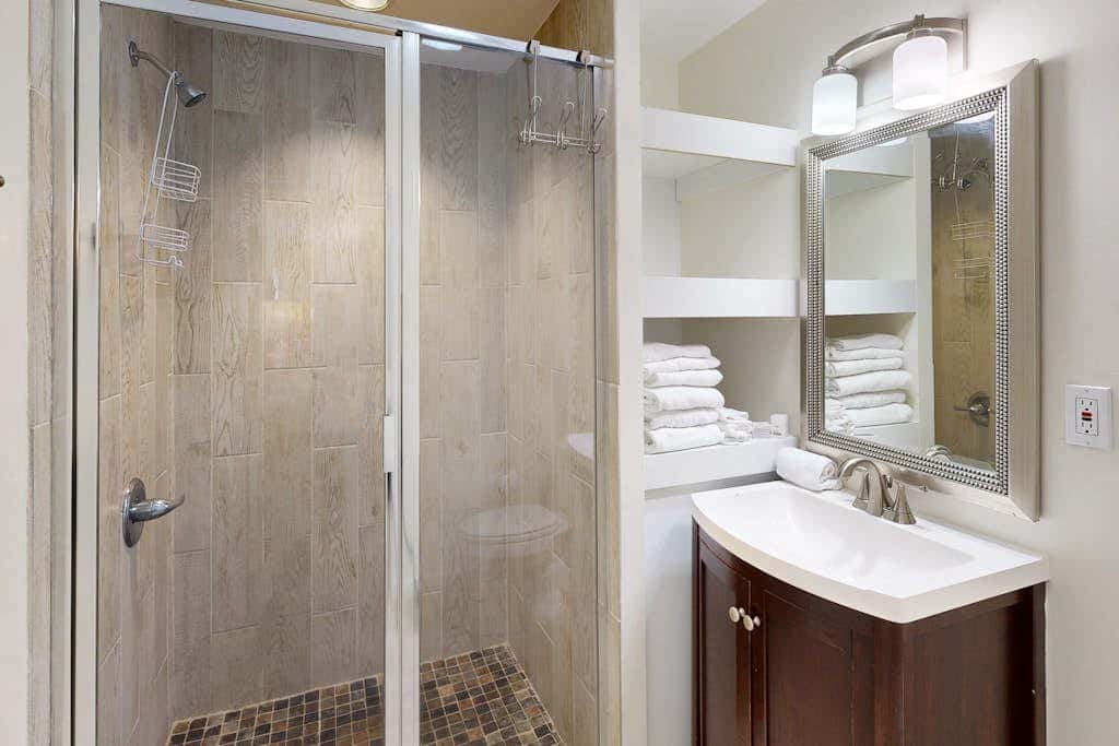 Dog-friendly bay-view home with central AC - snowbirds welcome