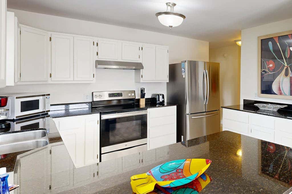 Dog-friendly bay-view home with central AC - snowbirds welcome