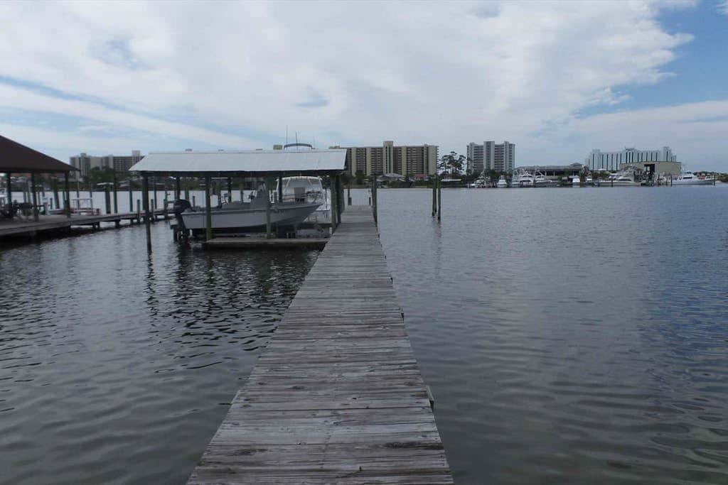 Dog-friendly bay-view home with central AC - snowbirds welcome
