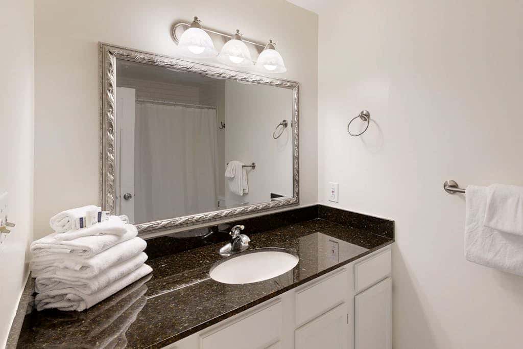 Dog-friendly bay-view home with central AC - snowbirds welcome