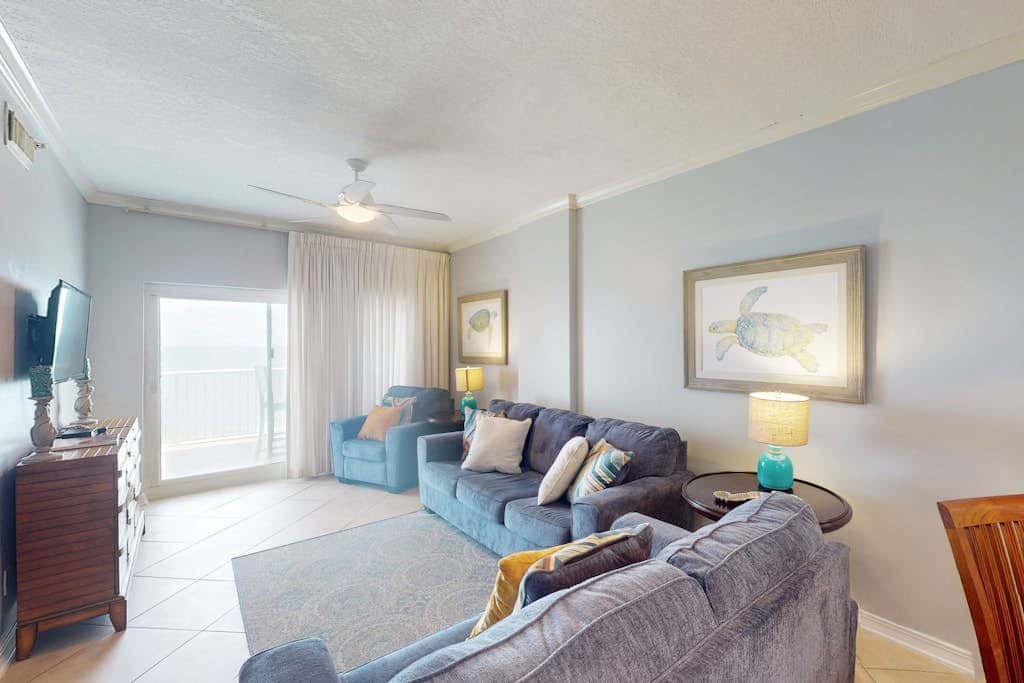 Beach-front condo with pool, hot tub, sauna, washer,dryer & grill