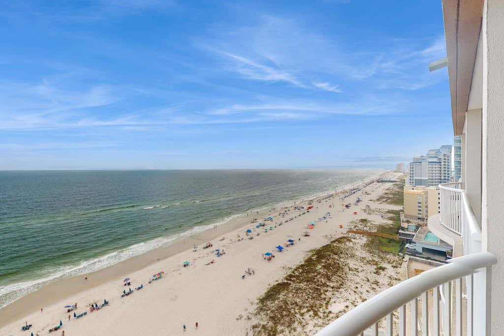 Beach-front condo with pool, hot tub, sauna, washer,dryer & grill