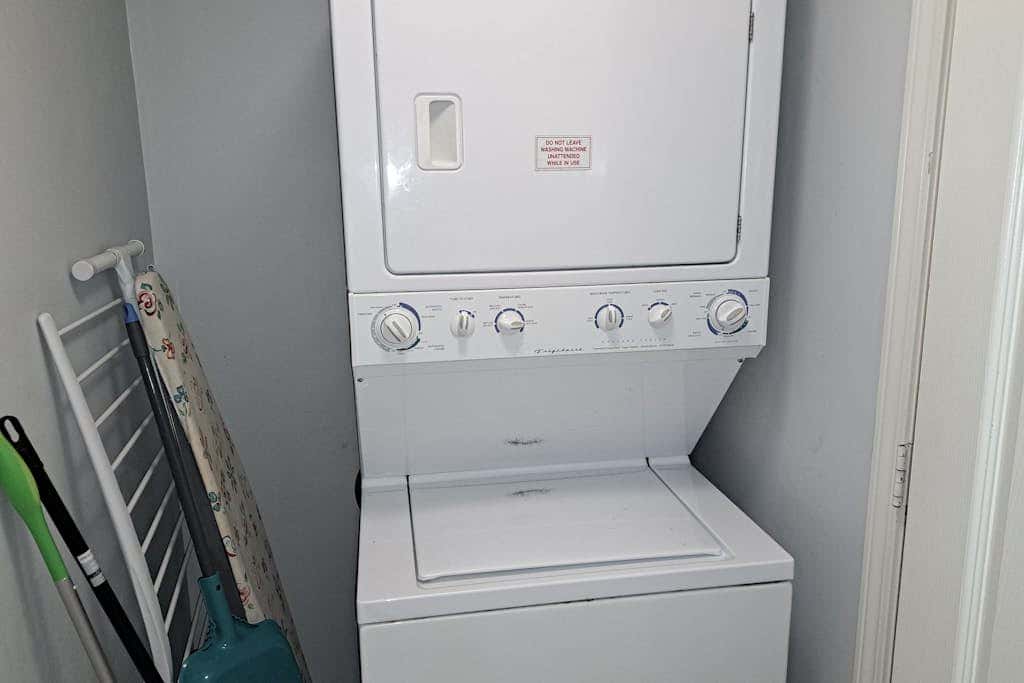 Beach-front condo with pool, hot tub, sauna, washer,dryer & grill