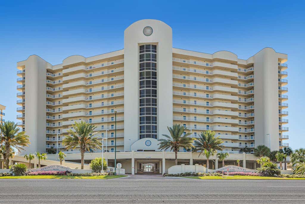 Beachfront condo with private balcony & shared pools, gym & sauna