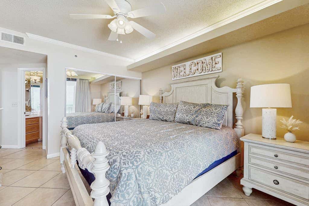 Gulf-front condo with furnished balcony, pools & hot tub