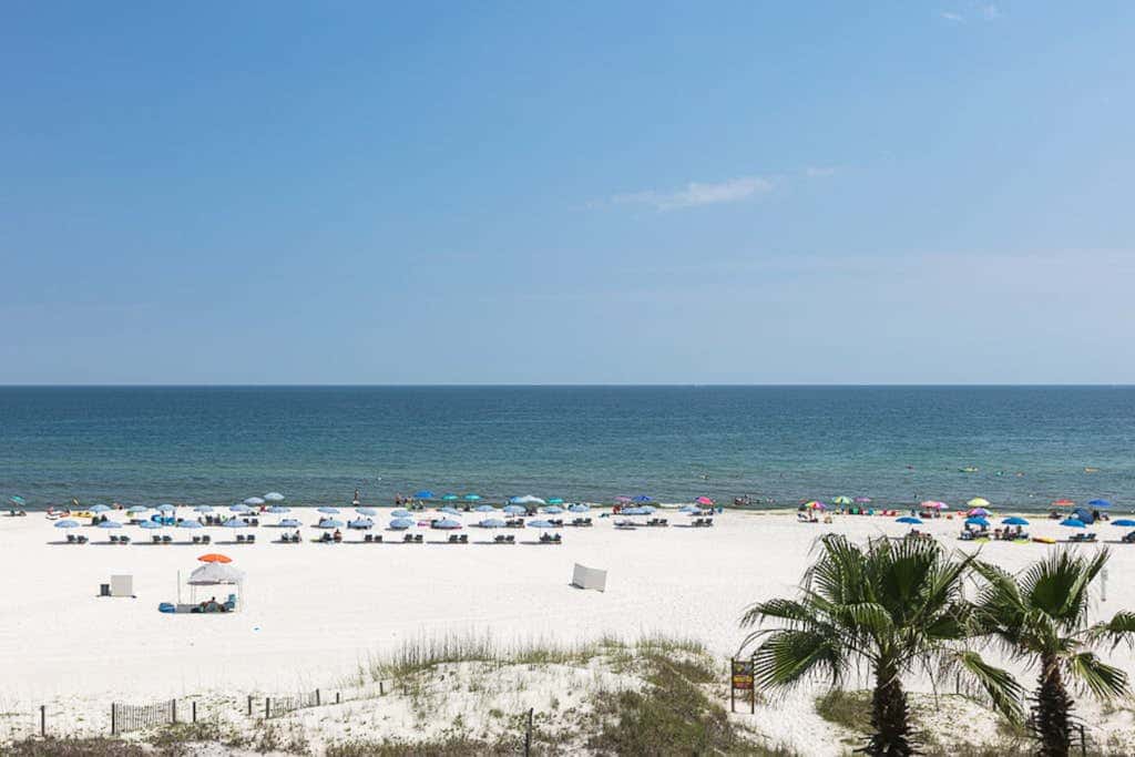 Gulf front condo with a shared hot tub, pools, tennis - snowbirds welcome