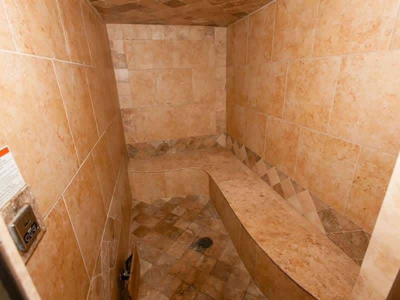 Beachfront condo with stunning views, pool, and washer, dryer