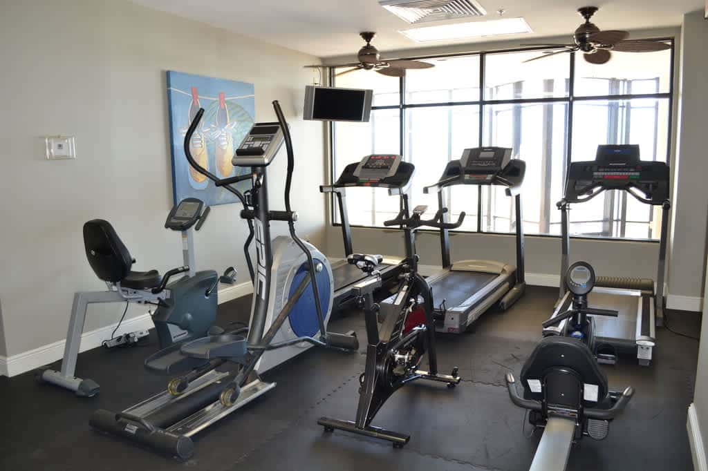 Beachfront condo with stunning views, pool, and washer, dryer