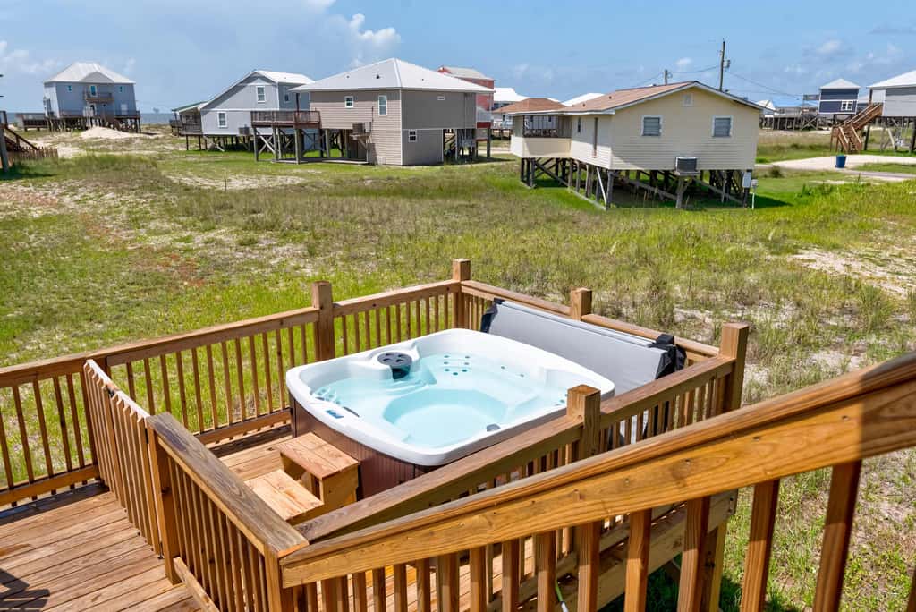 Dog-friendly seaside home with WiFi, deck, amazing views, minutes from beach