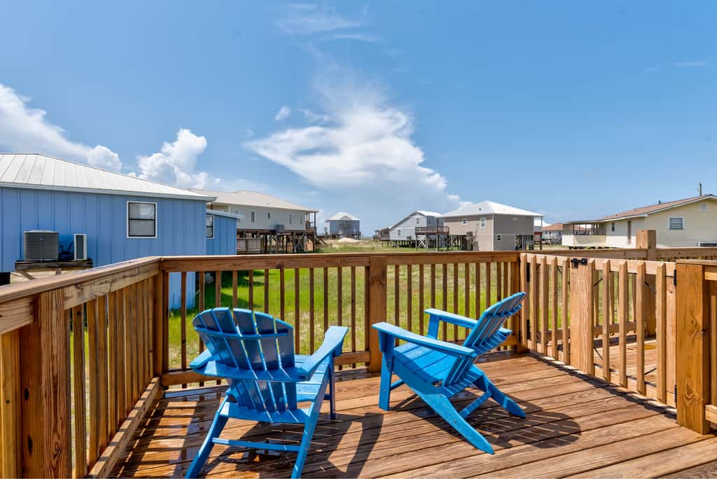 Dog-friendly seaside home with WiFi, deck, amazing views, minutes from beach