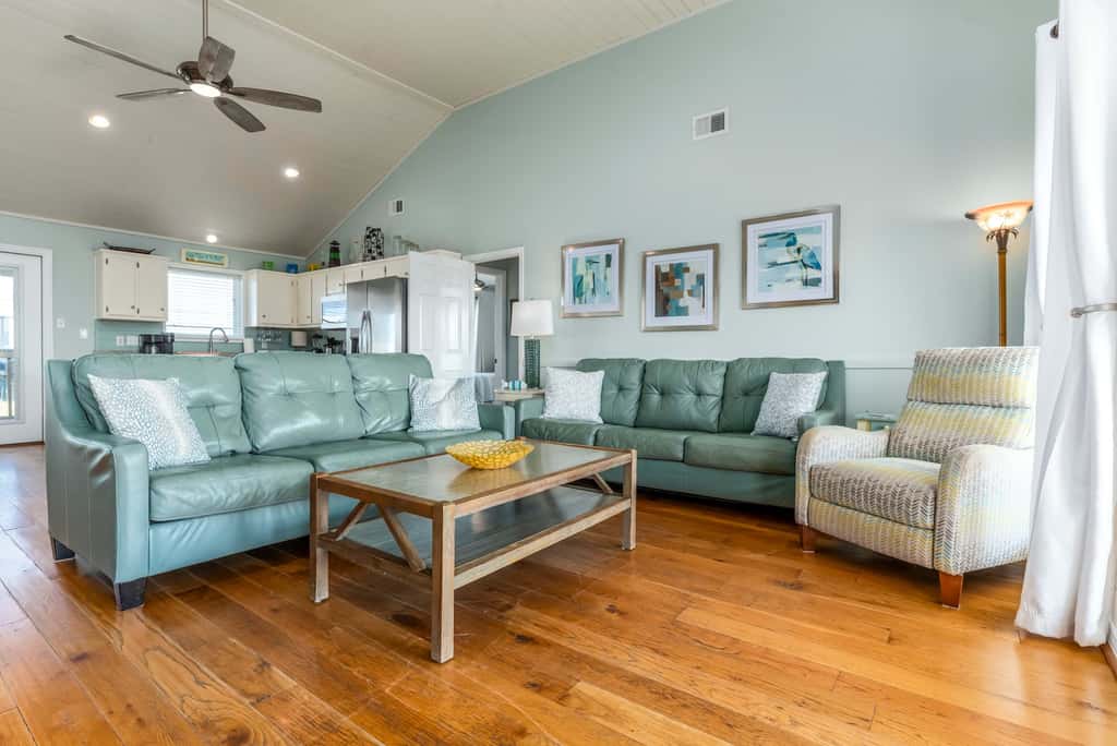 Dog-friendly seaside home with WiFi, deck, amazing views, minutes from beach